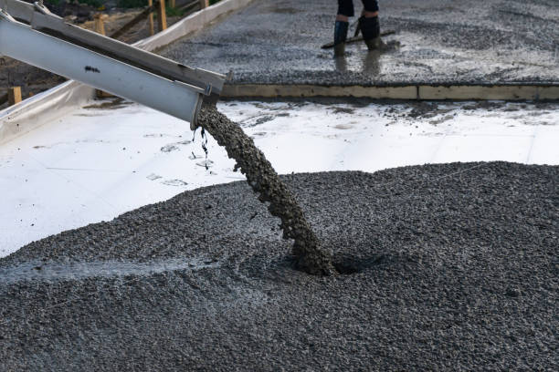 Best Concrete Pool Decks in Matheny, CA